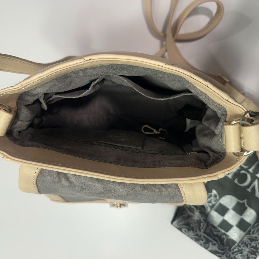 NWT Quilted Leather Crossbody Bag Cafe Beige Gold Hardware - One Size - Picture 4 of 8